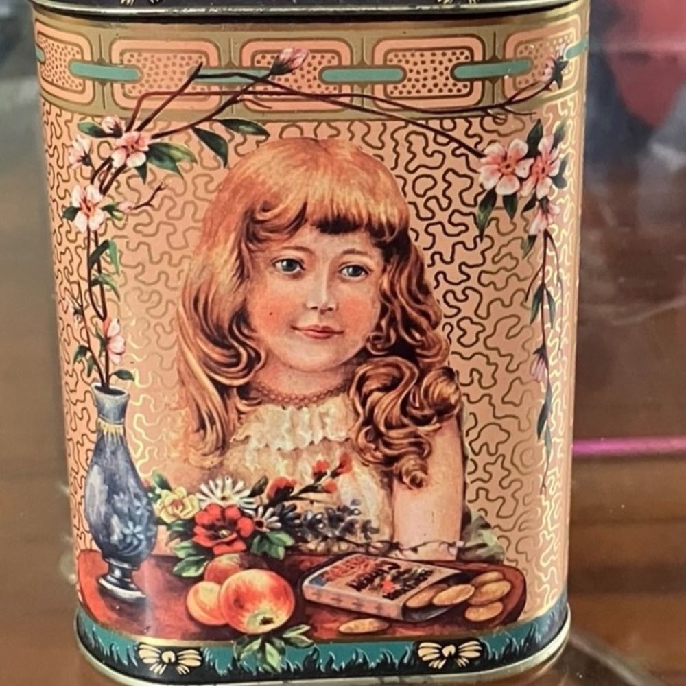 VTG Daher Ginger Wafer Biscuit Tin !Accepting Offers! Bundle Deals Avail